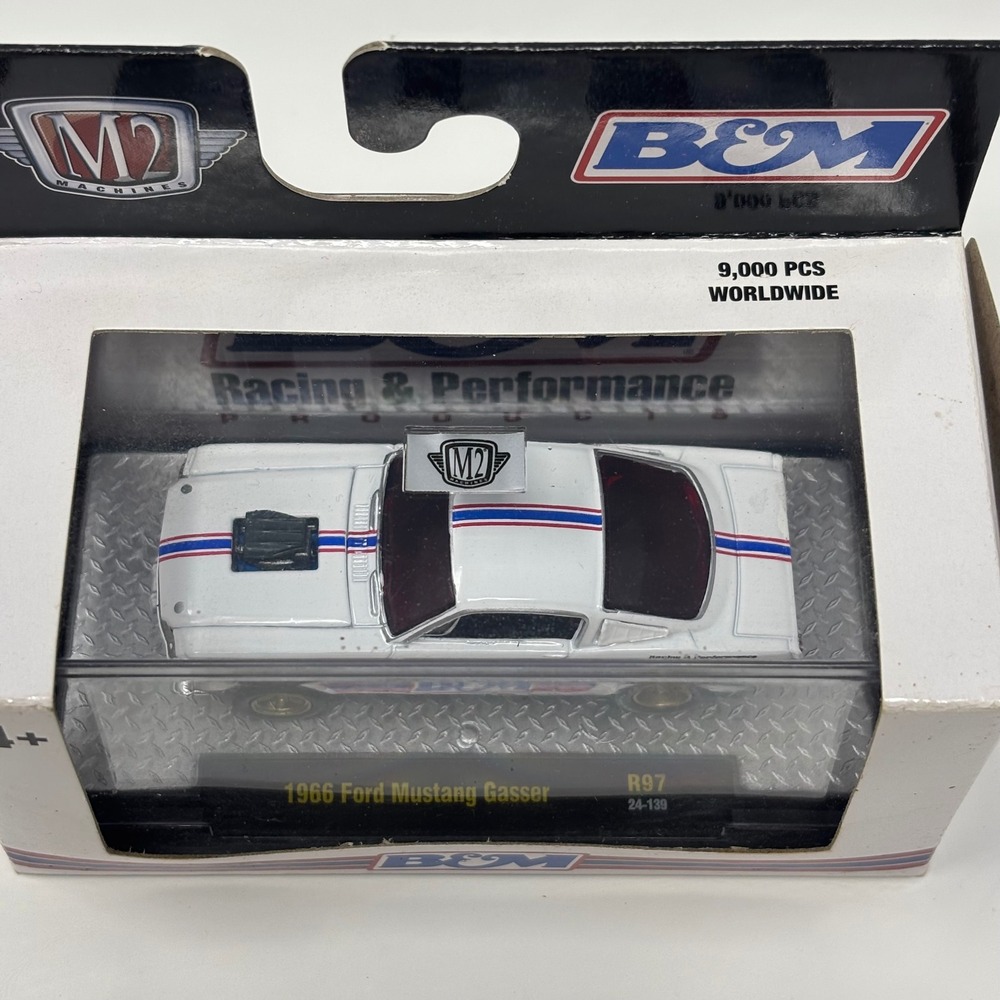 1966 Ford Mustang Gasser M2 Machines B&M Racing R97 24-139 White 1:64 Diecast - Picture 5 of 6